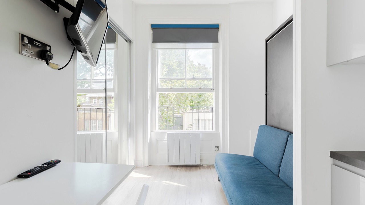 Photo of Livingroom in Lancaster Gate