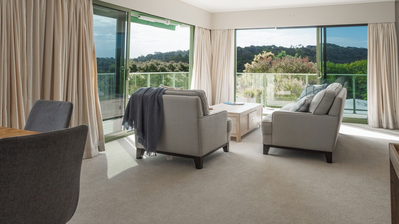 Photo of Livingroom in Russell