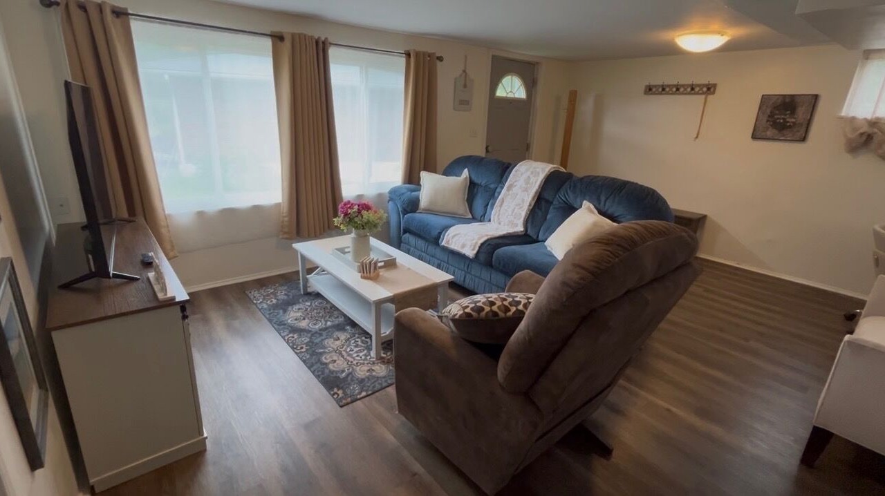 Photo of Livingroom in Skelton