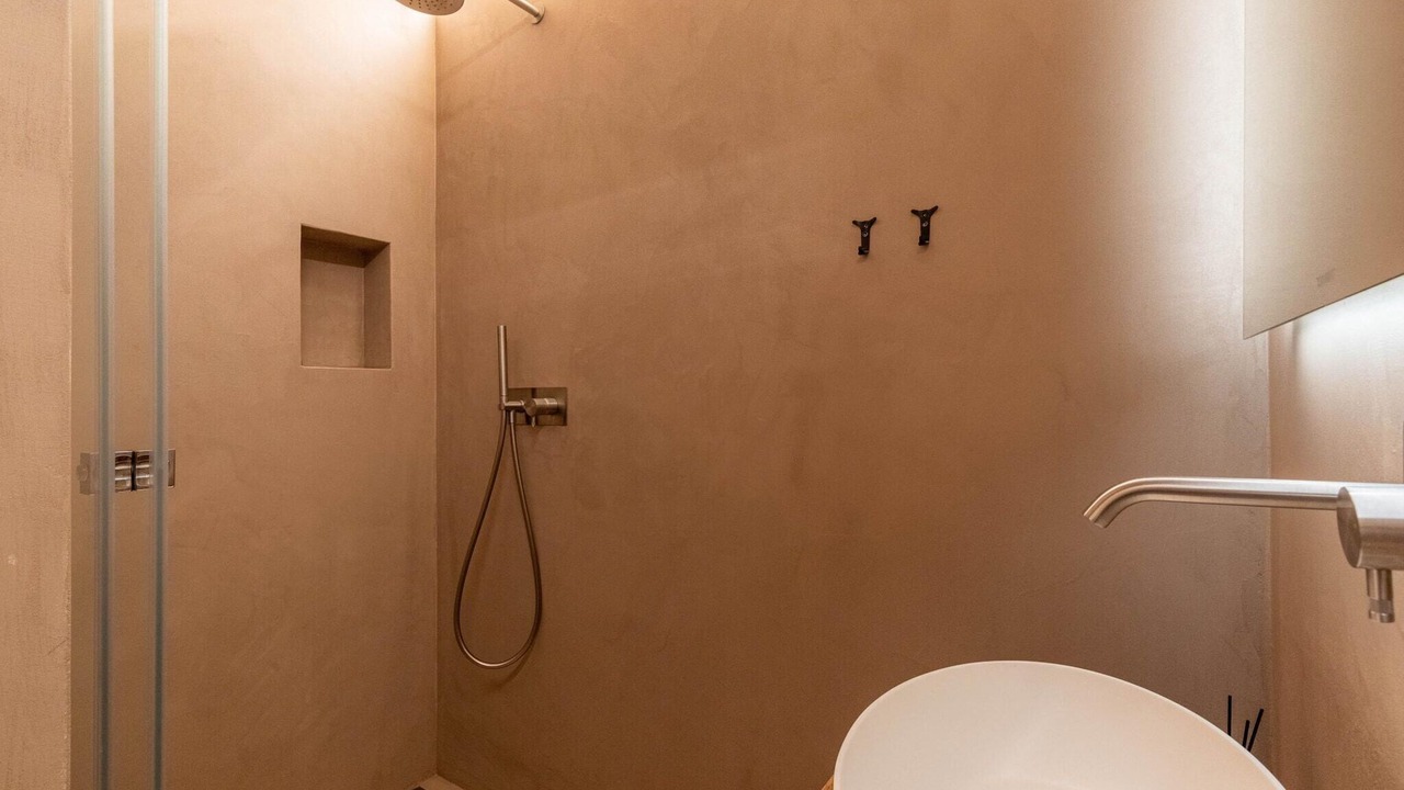 Photo of Bathroom in Vex