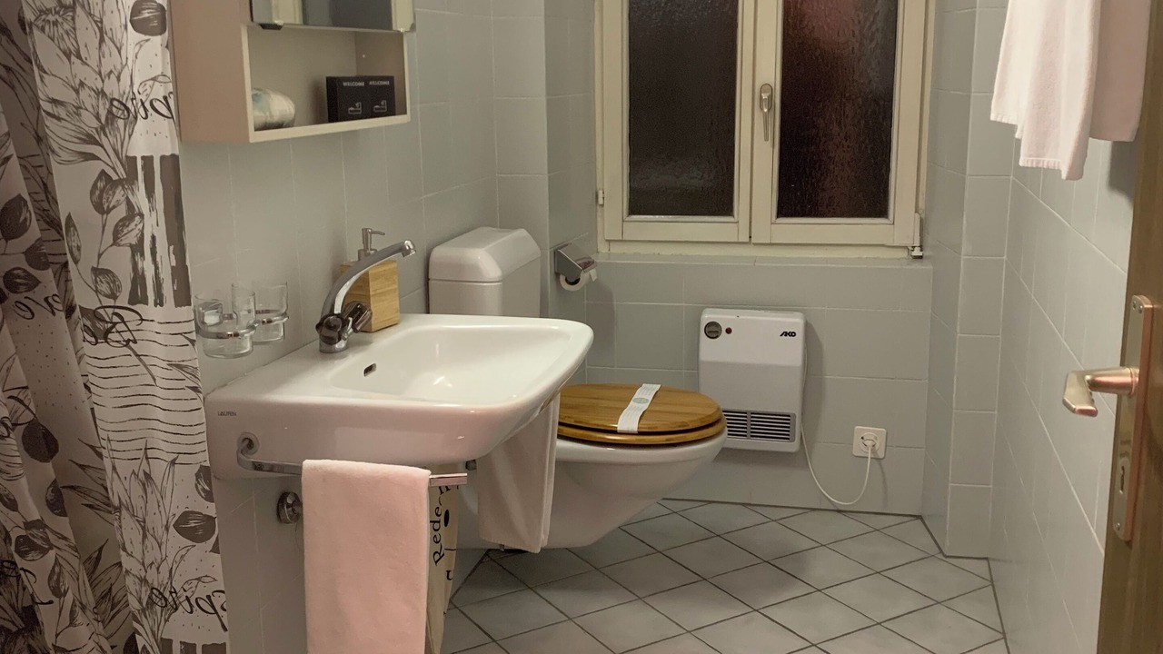 Photo of Bathroom in Muralto