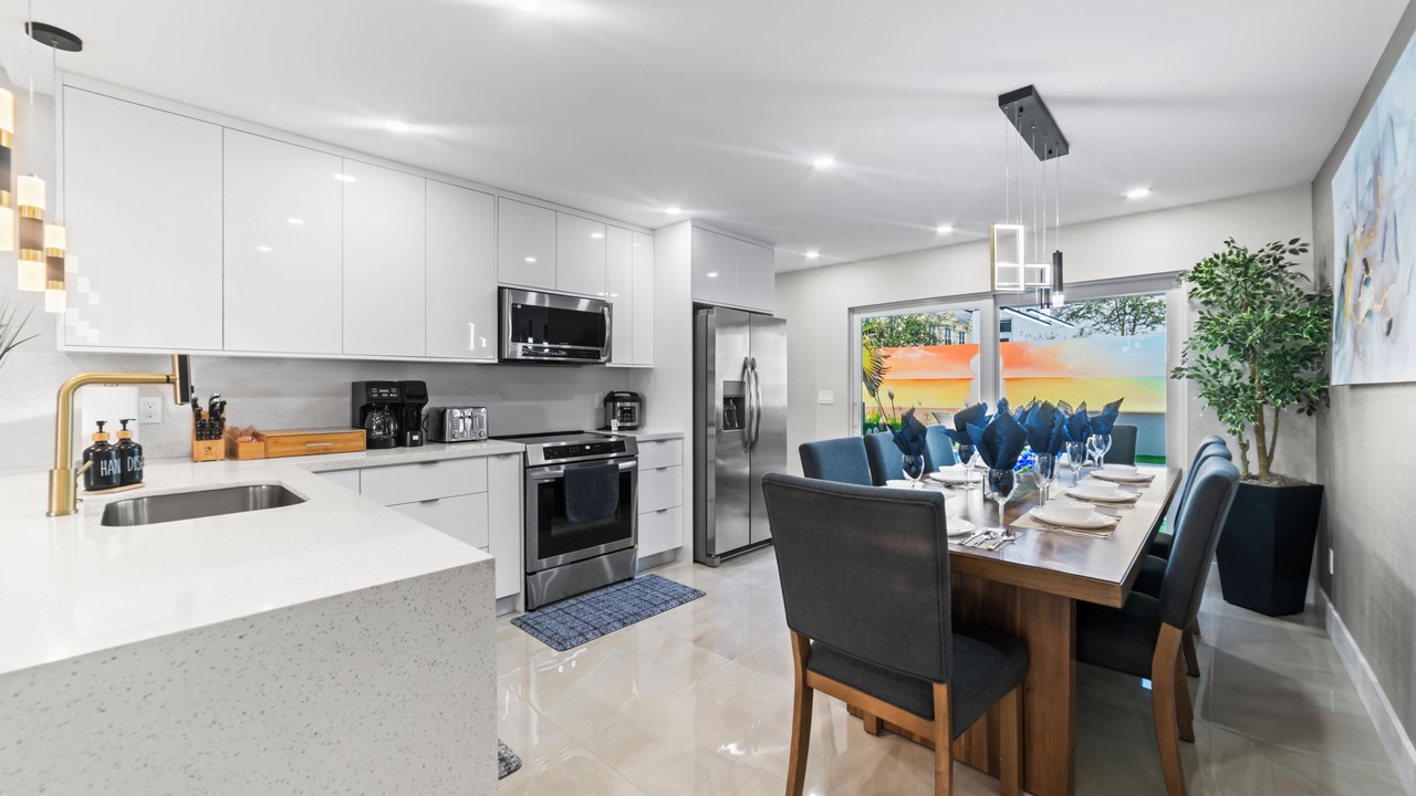 Photo of Kitchen in Golden Glades