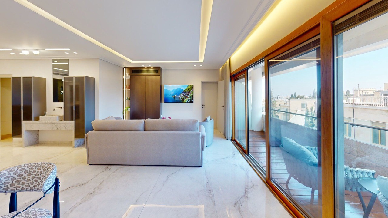 Photo of Livingroom in Mamilla