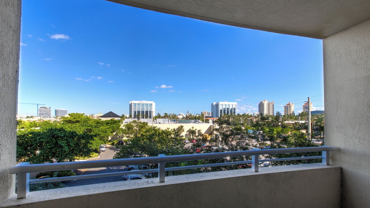 Photo of Others in Aventura