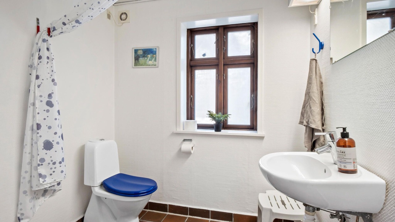 Photo of Bathroom in Haarby