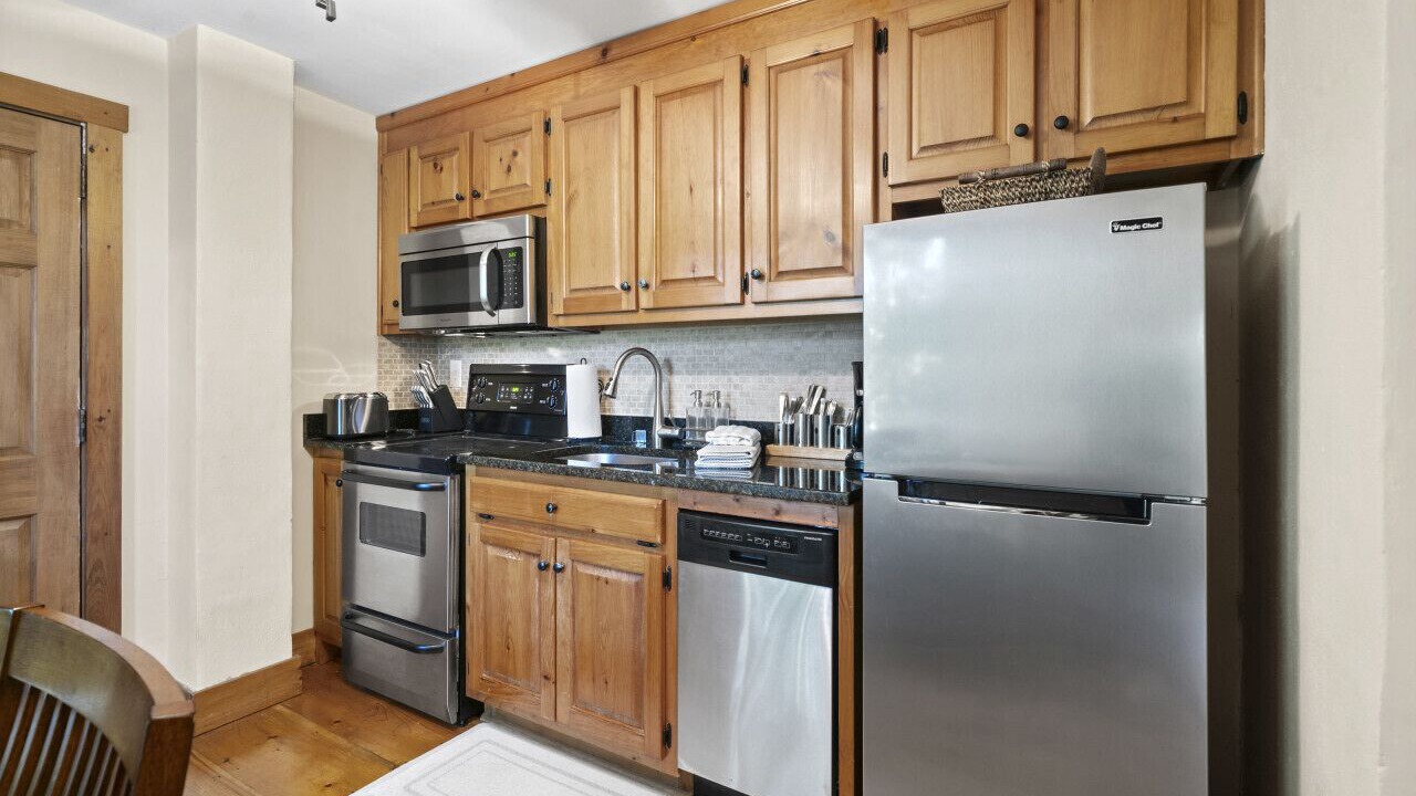 Photo of Kitchen in Big Canoe