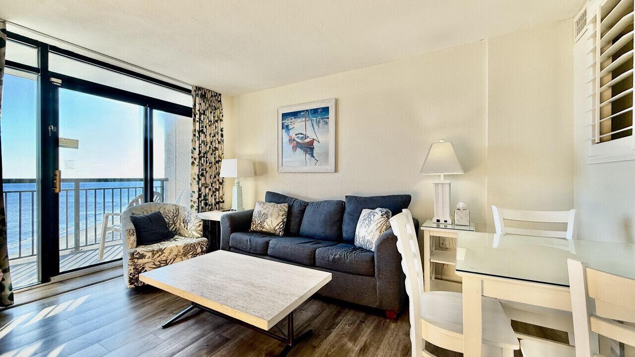 Photo of Livingroom in Windy Hill
