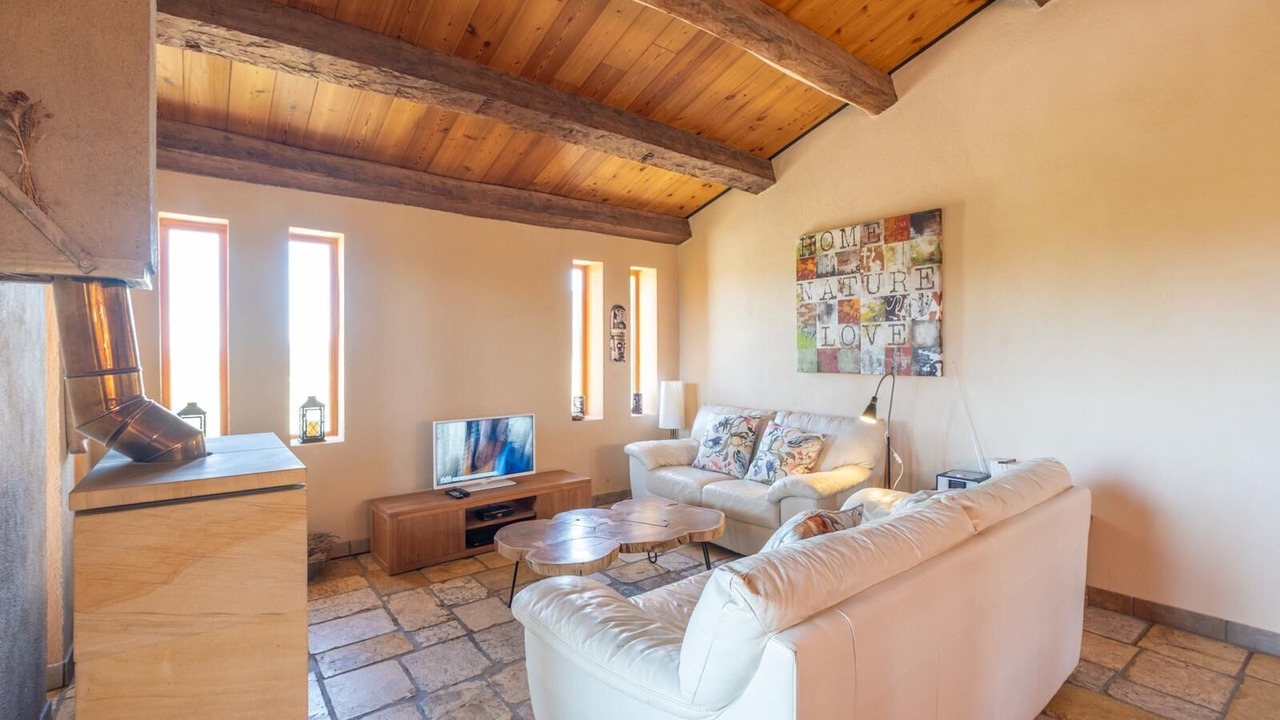 Photo of Livingroom in Laragne-Monteglin