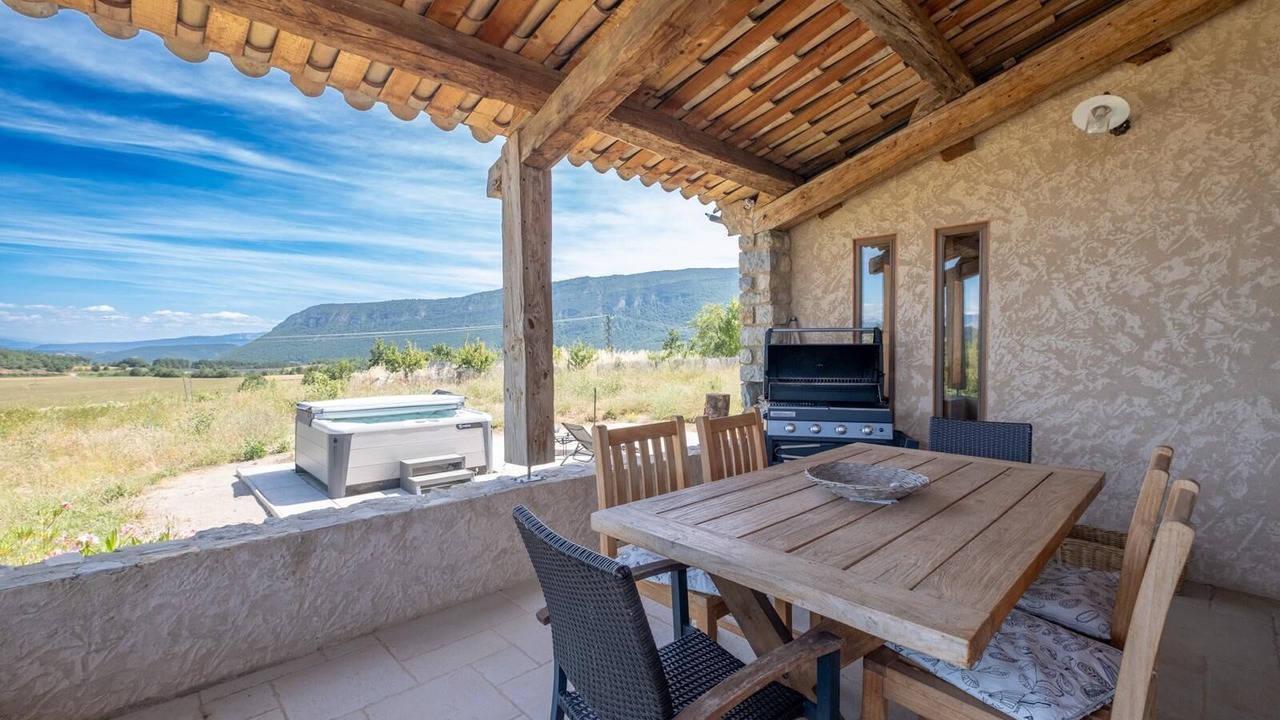 Photo of Outdoor in Laragne-Monteglin