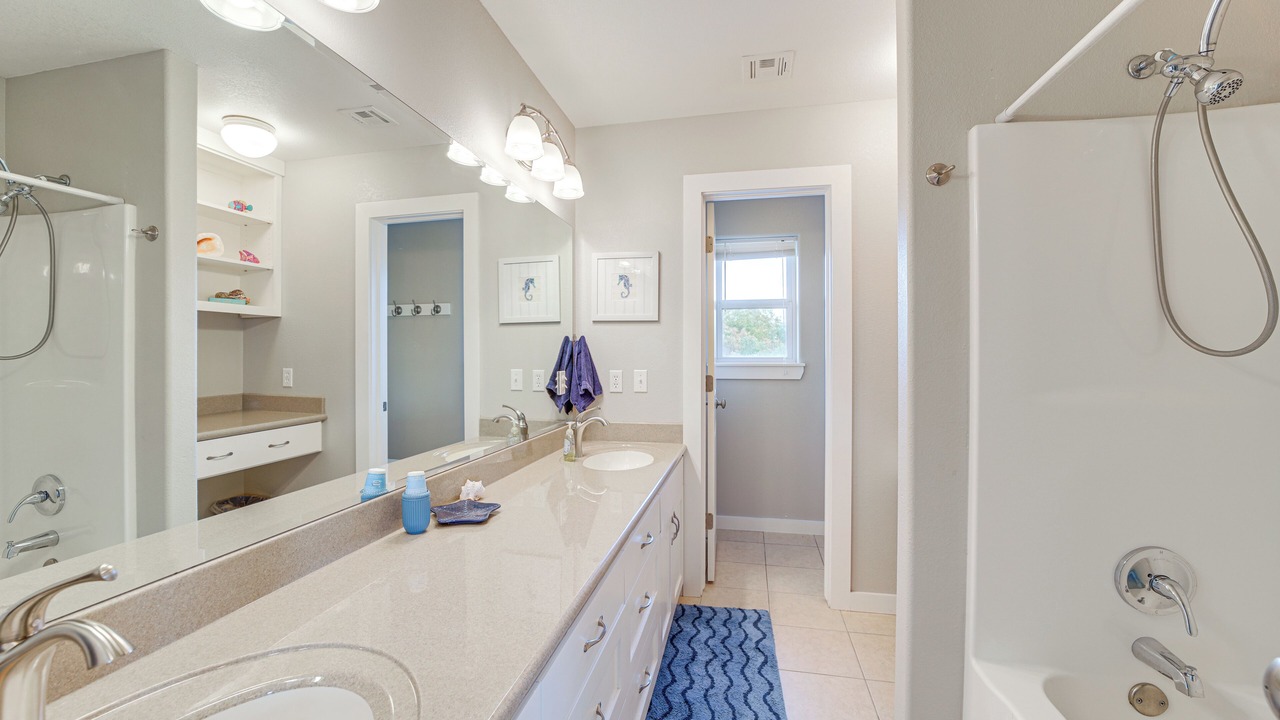 Photo of Bathroom in Texanna