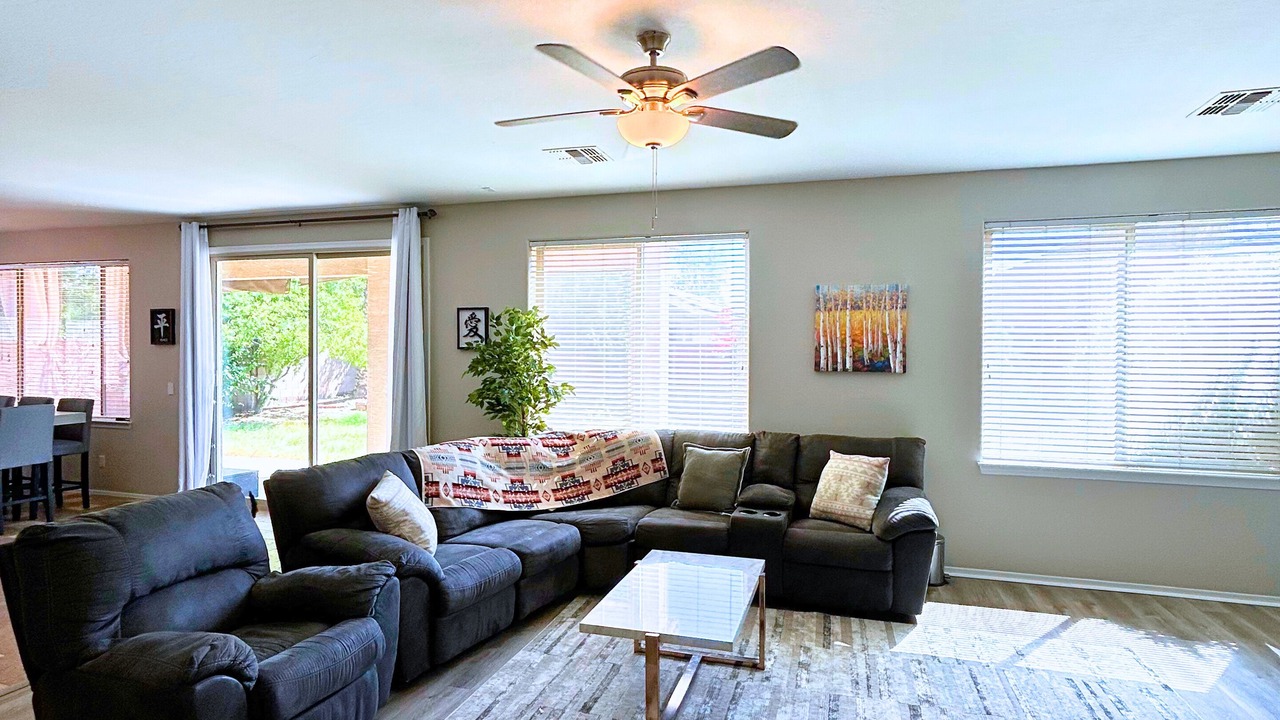 Photo of Livingroom in Maricopa