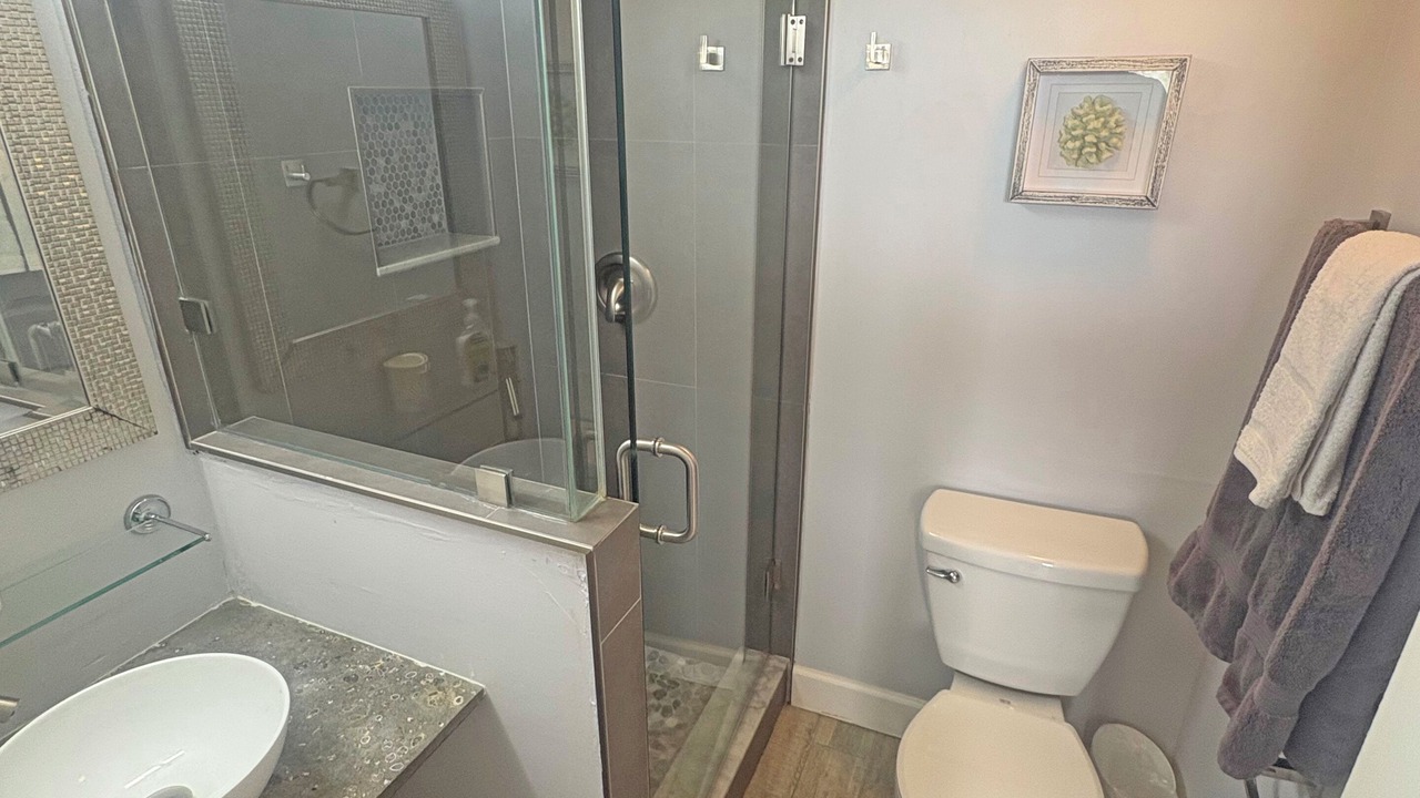 Photo of Bathroom in Islamorada