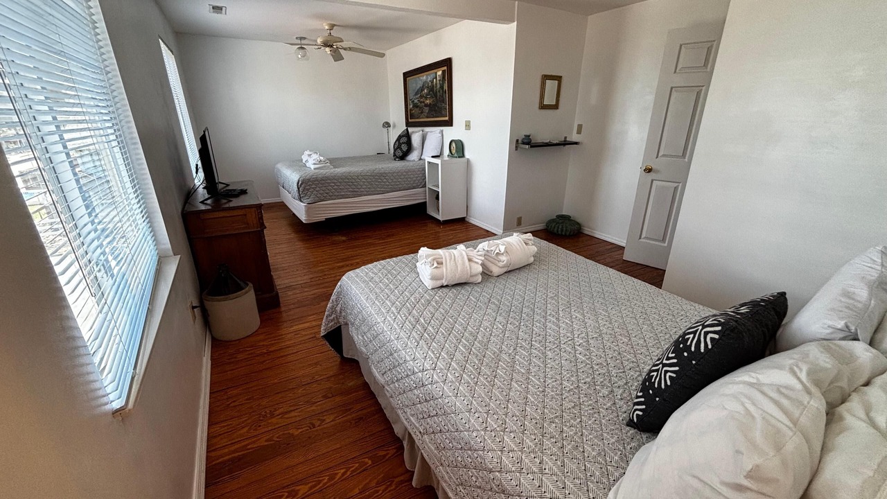 Photo of Bedroom in Crescent Beach
