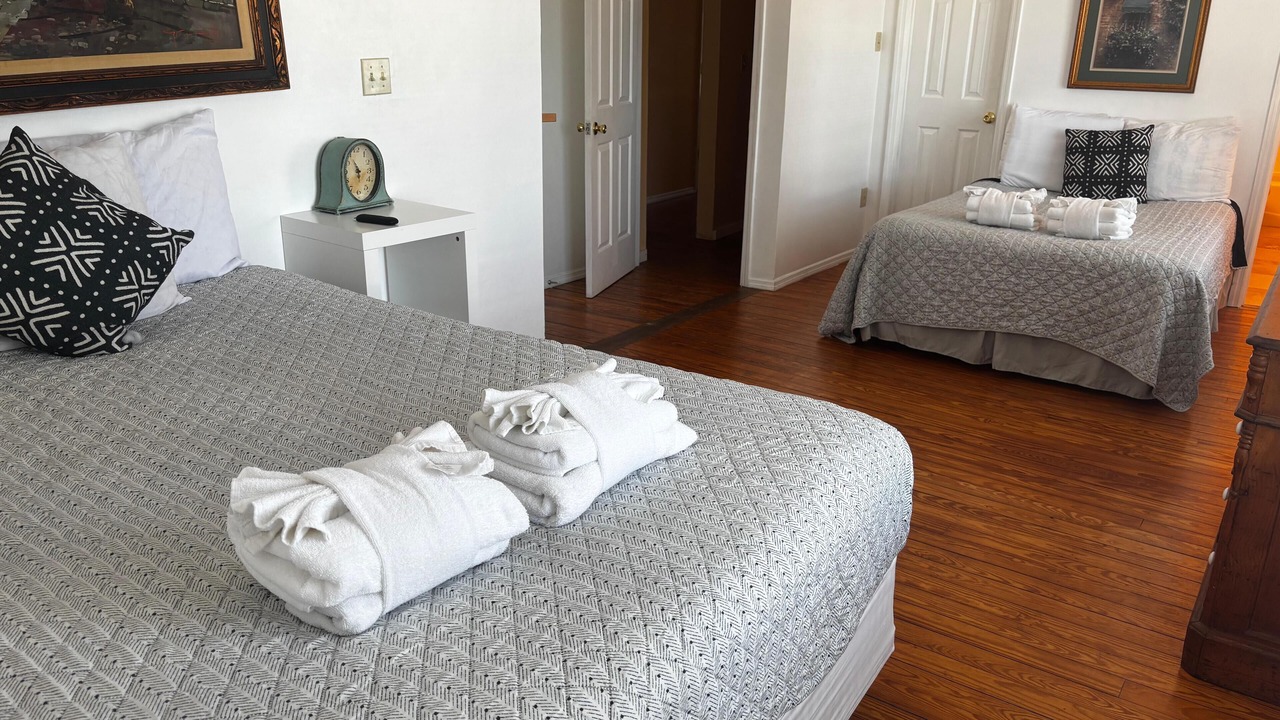 Photo of Bedroom in Crescent Beach