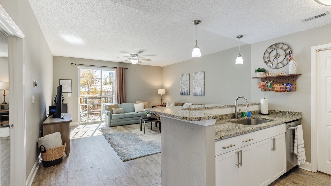 Photo of Bedroom in Greenville Downtown