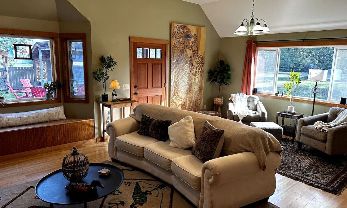 Photo of Livingroom in Sequim
