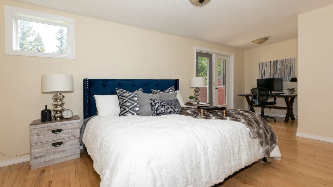 Photo of Bedroom in Division No. 14