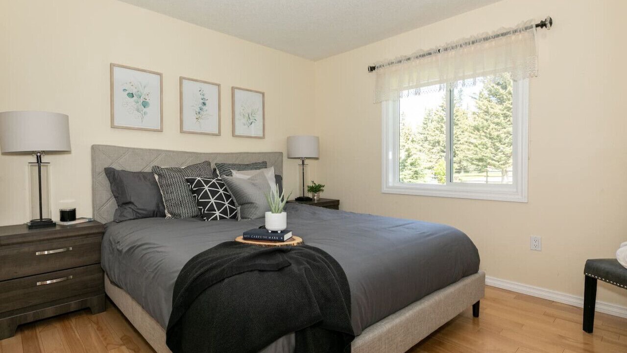 Photo of Bedroom in Division No. 14