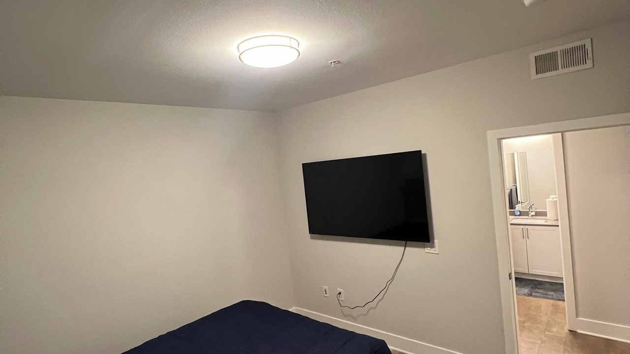 Photo of Bedroom in Mid-Wilshire