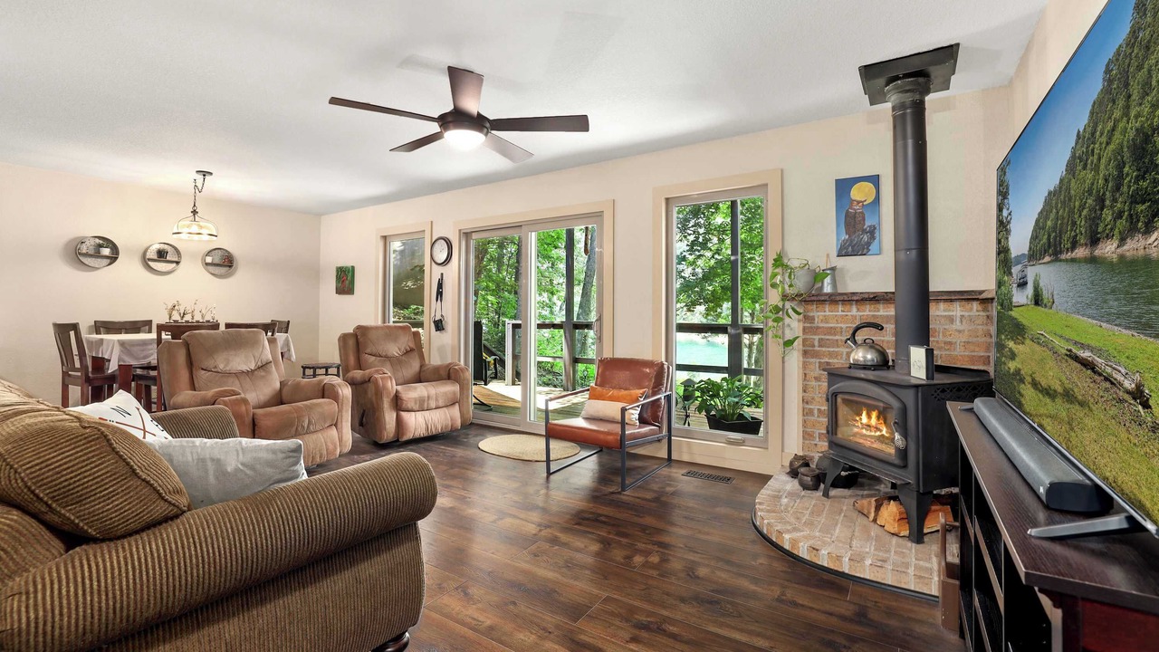 Photo of Livingroom in Rogers