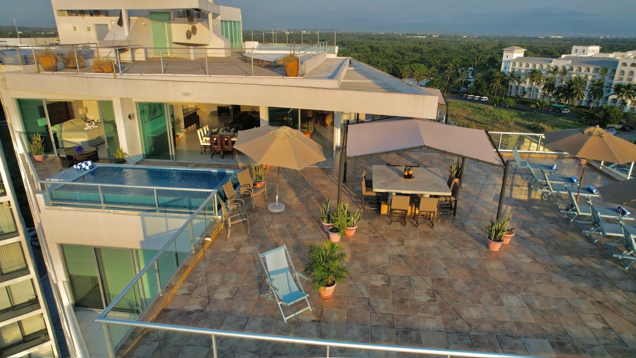 Photo of Outdoor in Flamingos