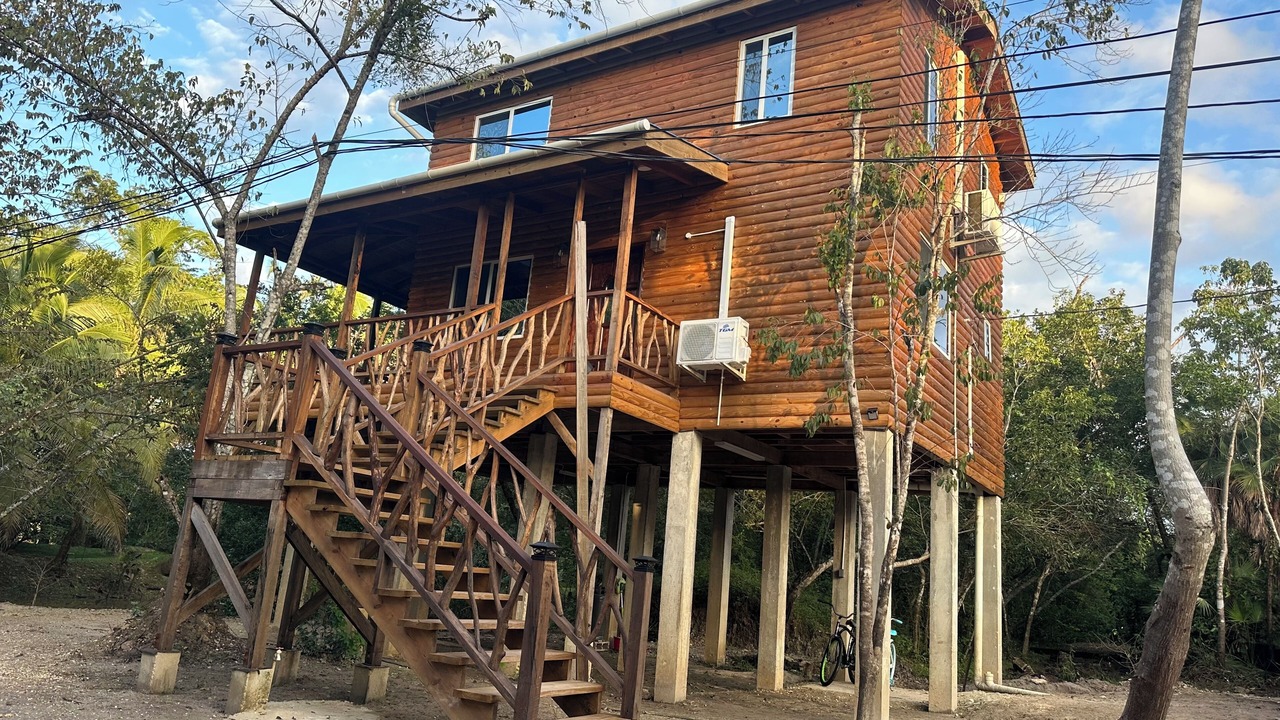 Photo of Outdoor in Burrell Boom