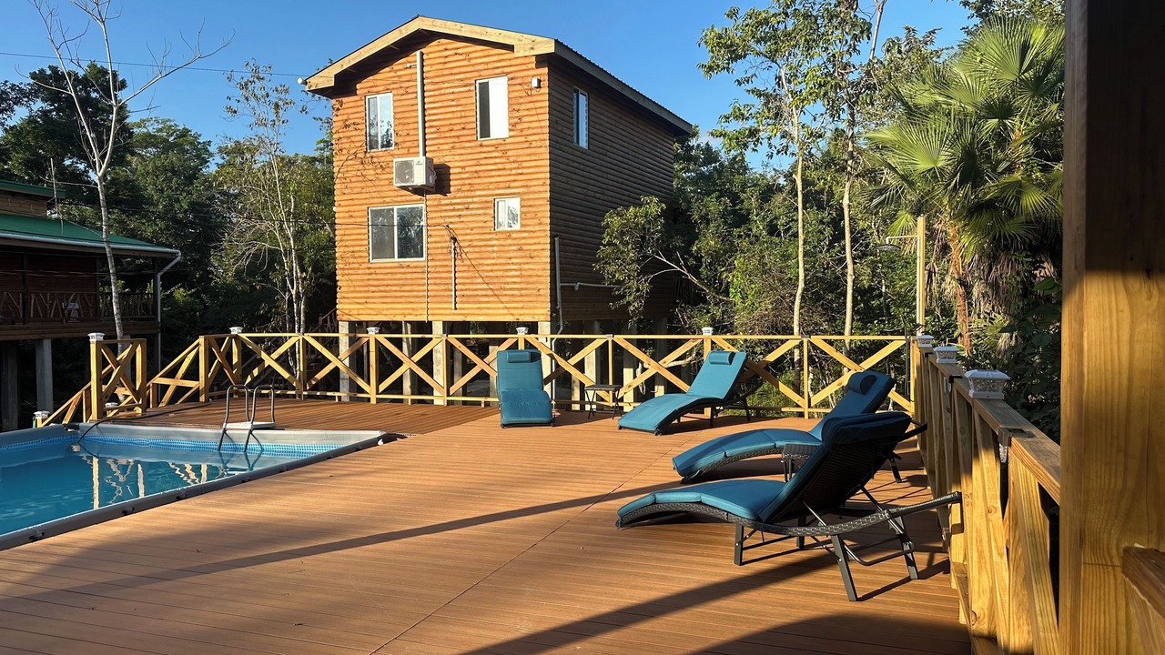 Photo of Outdoor in Burrell Boom