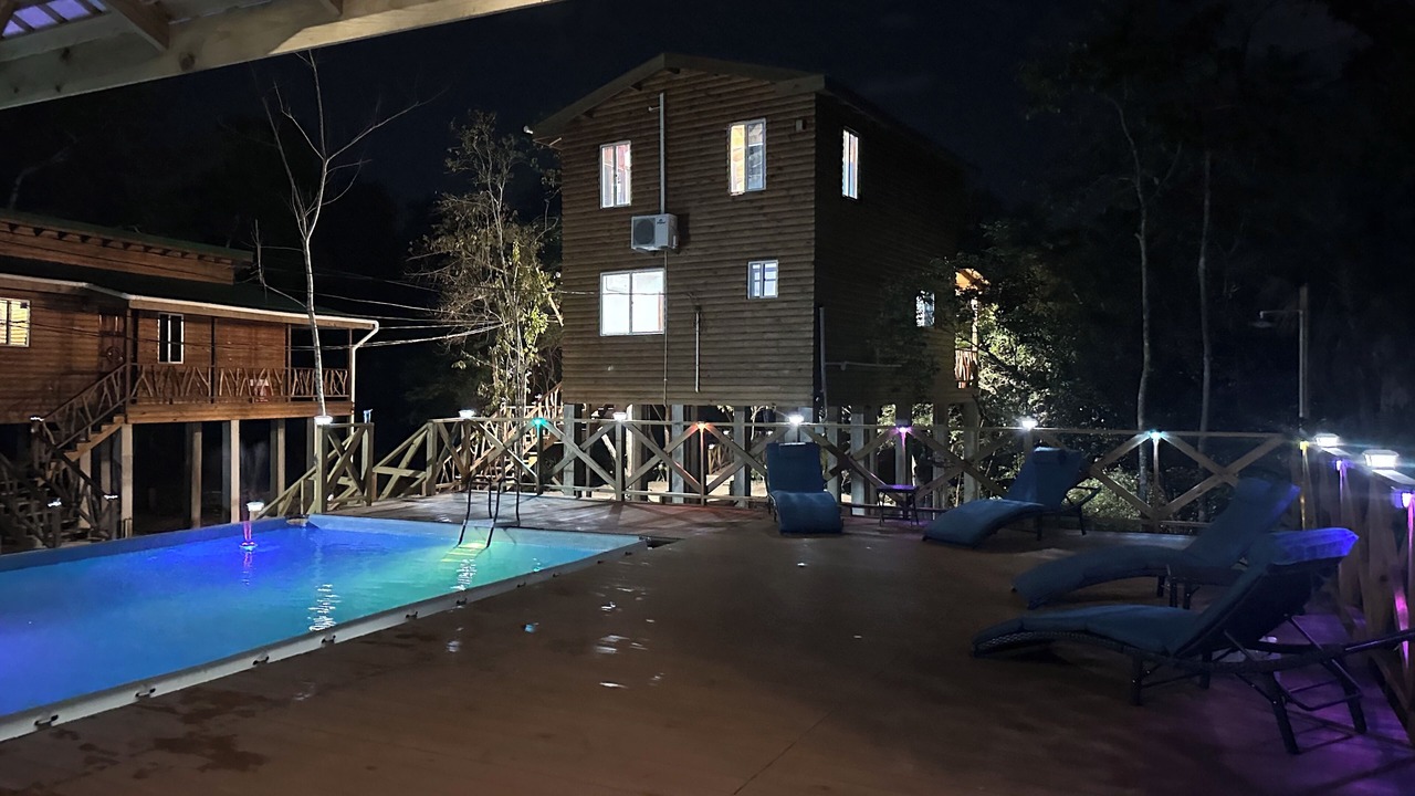 Photo of Outdoor in Burrell Boom