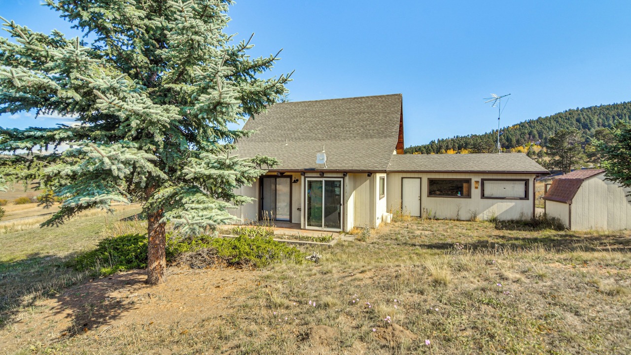 Photo of Outdoor in Evergreen Meadows