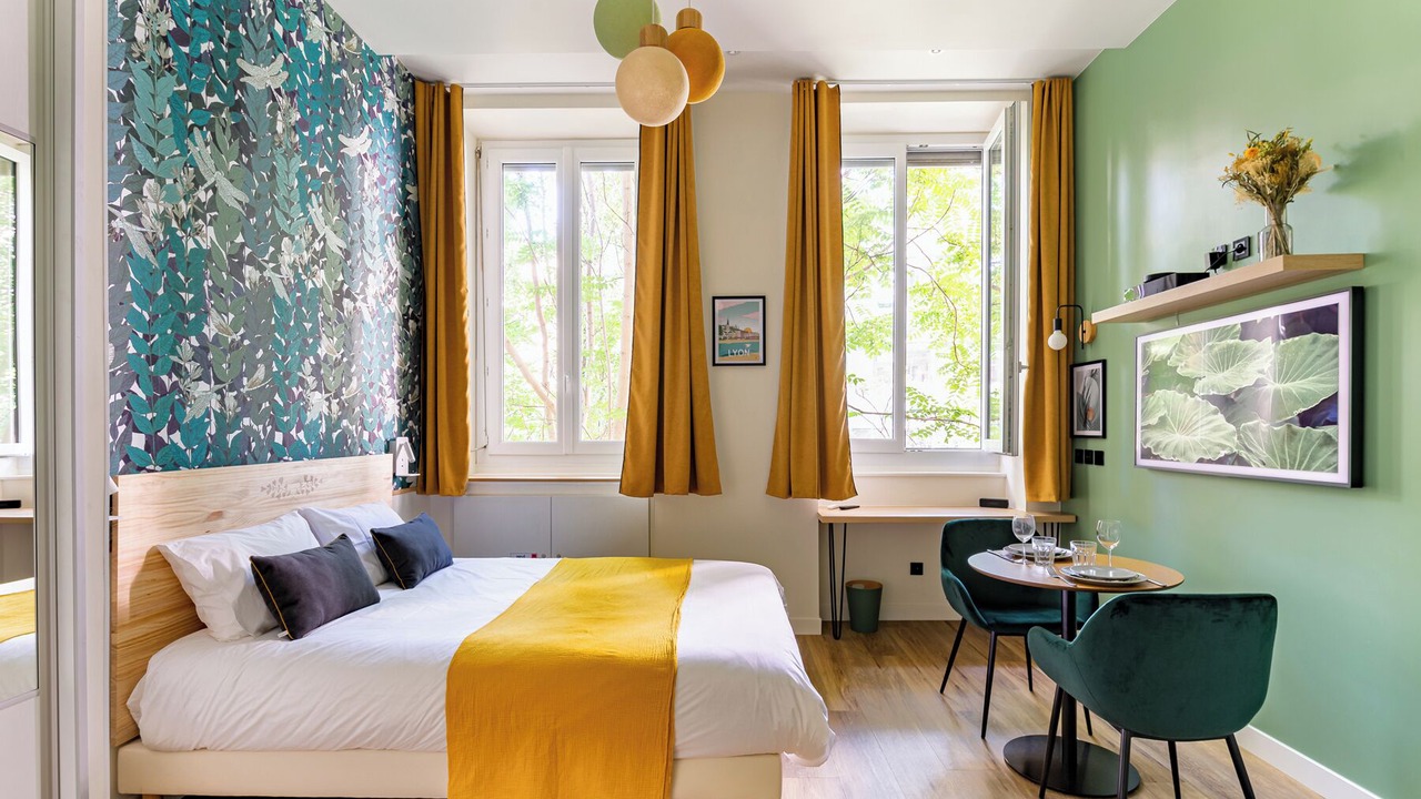 Photo of Bedroom in Voltaire - Saint Amour