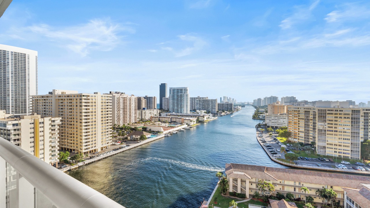Photo of Outdoor in Hallandale Beach