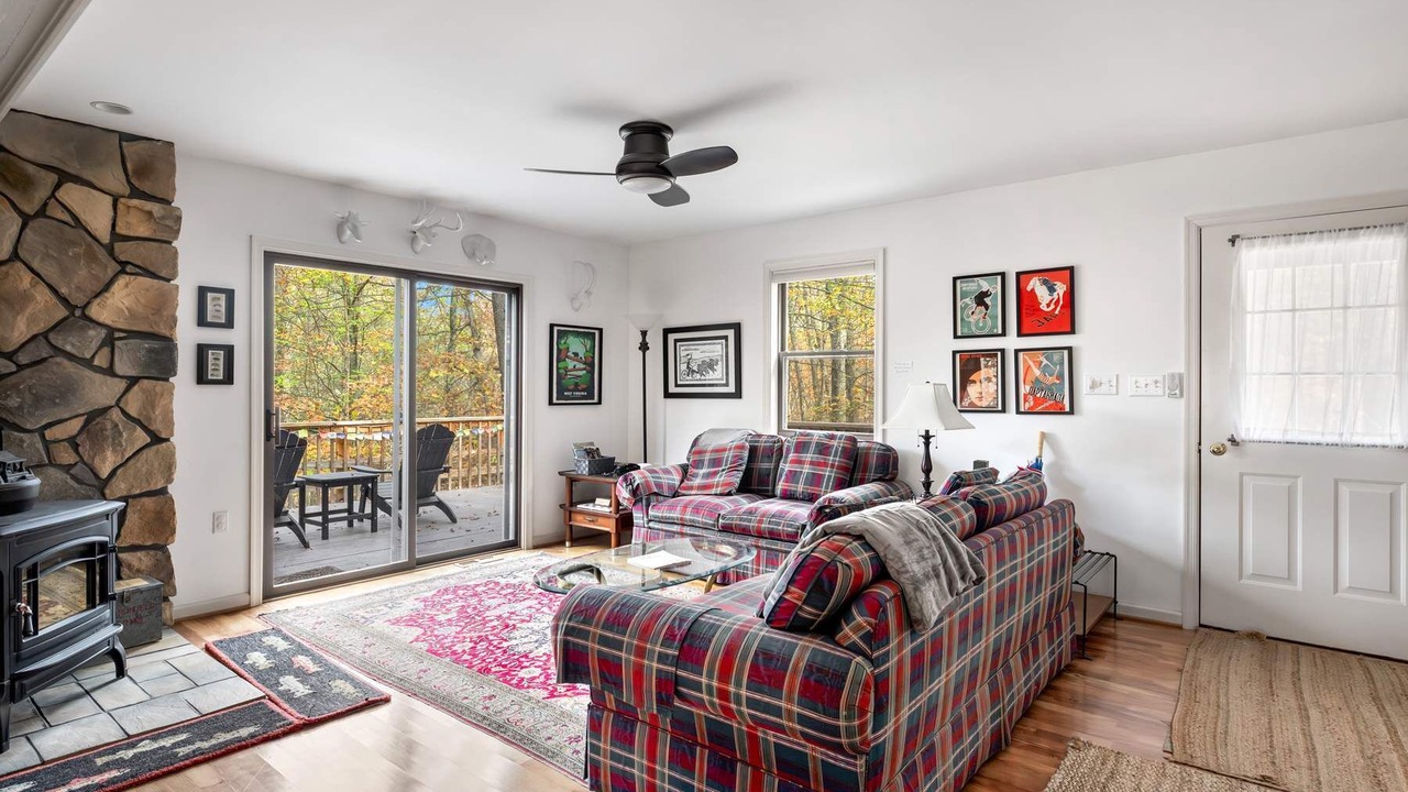 Photo of Livingroom in Great Cacapon