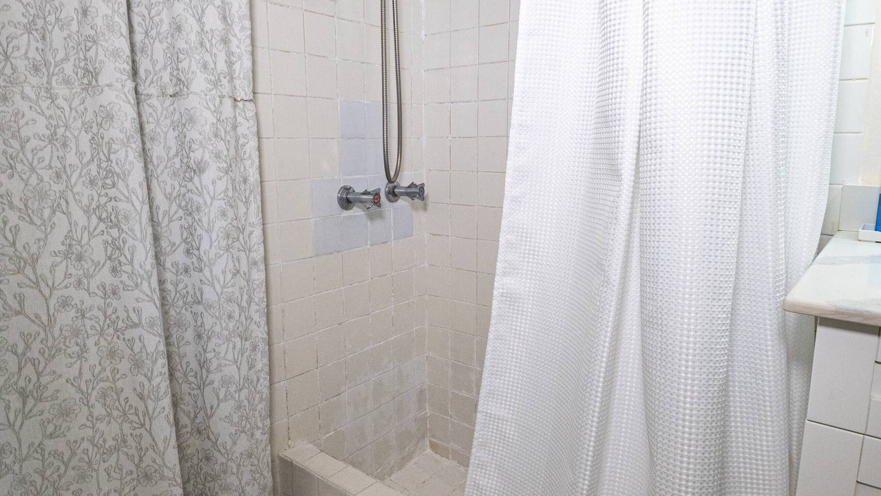 Photo of Bathroom in Albion