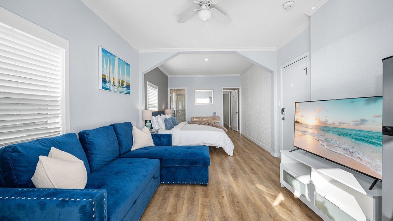 Photo of Bedroom in Newport Beach