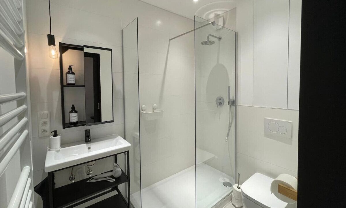 Photo of Bathroom in Saint-Laurent