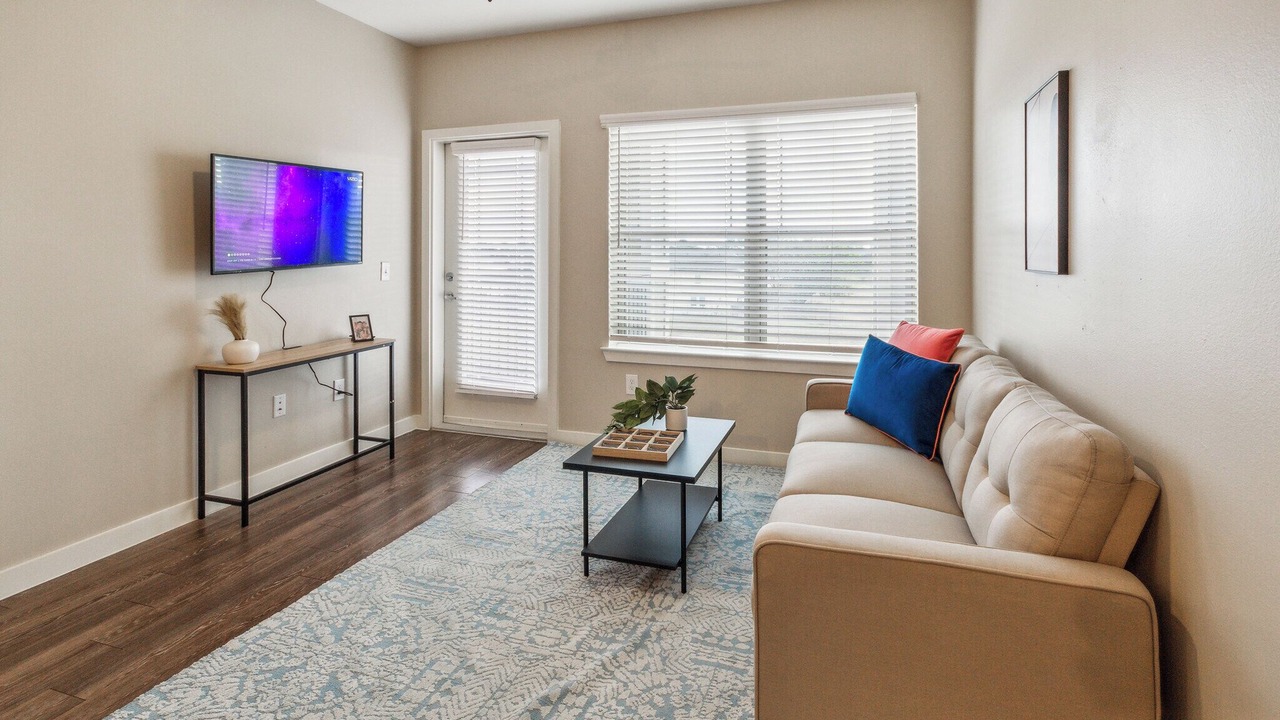 Photo of Livingroom in Willowbrook