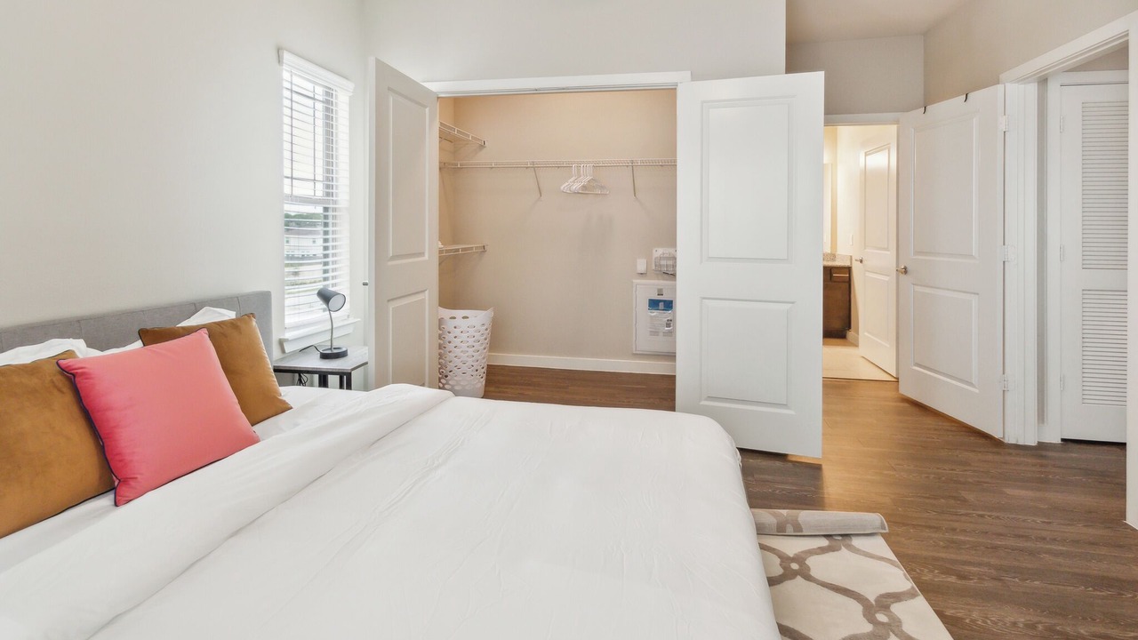 Photo of Bedroom in Willowbrook