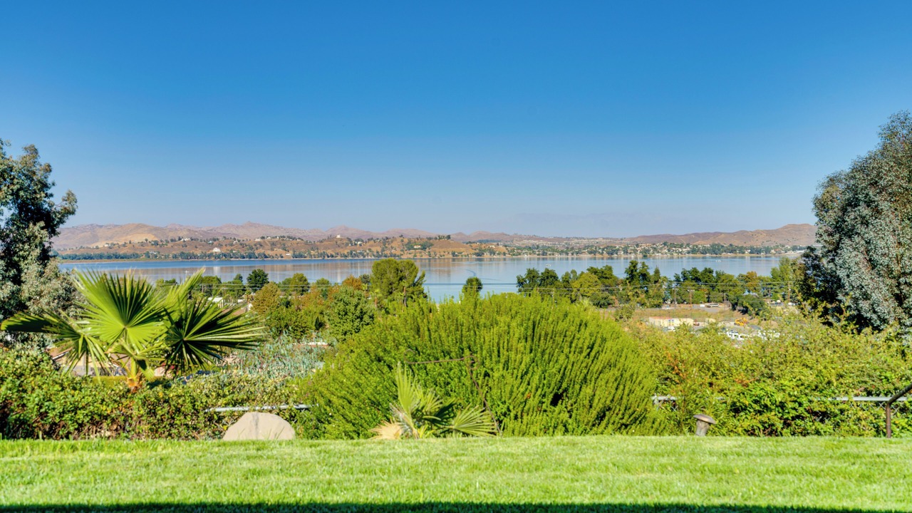 Photo of Others in Lake Elsinore