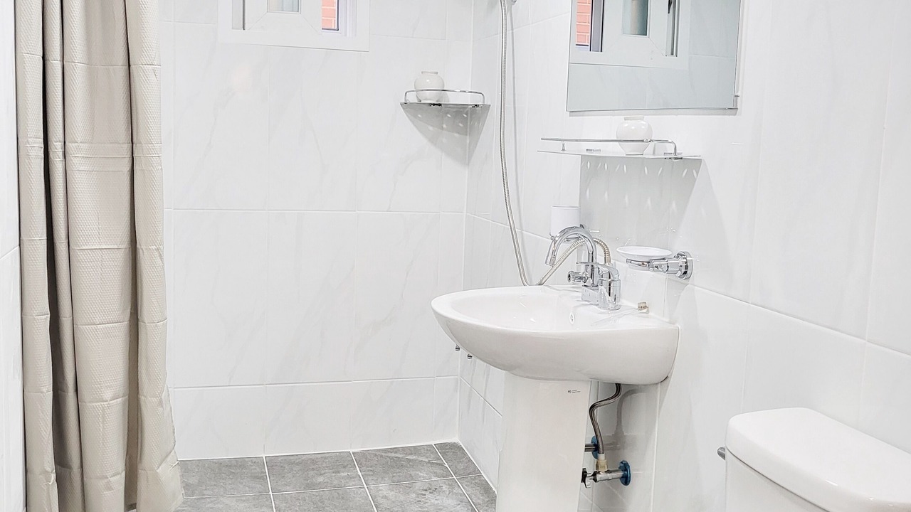 Photo of Bathroom in Gwanak-gu