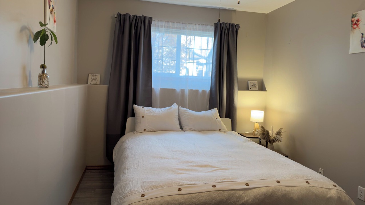 Photo of Bedroom in Red Deer