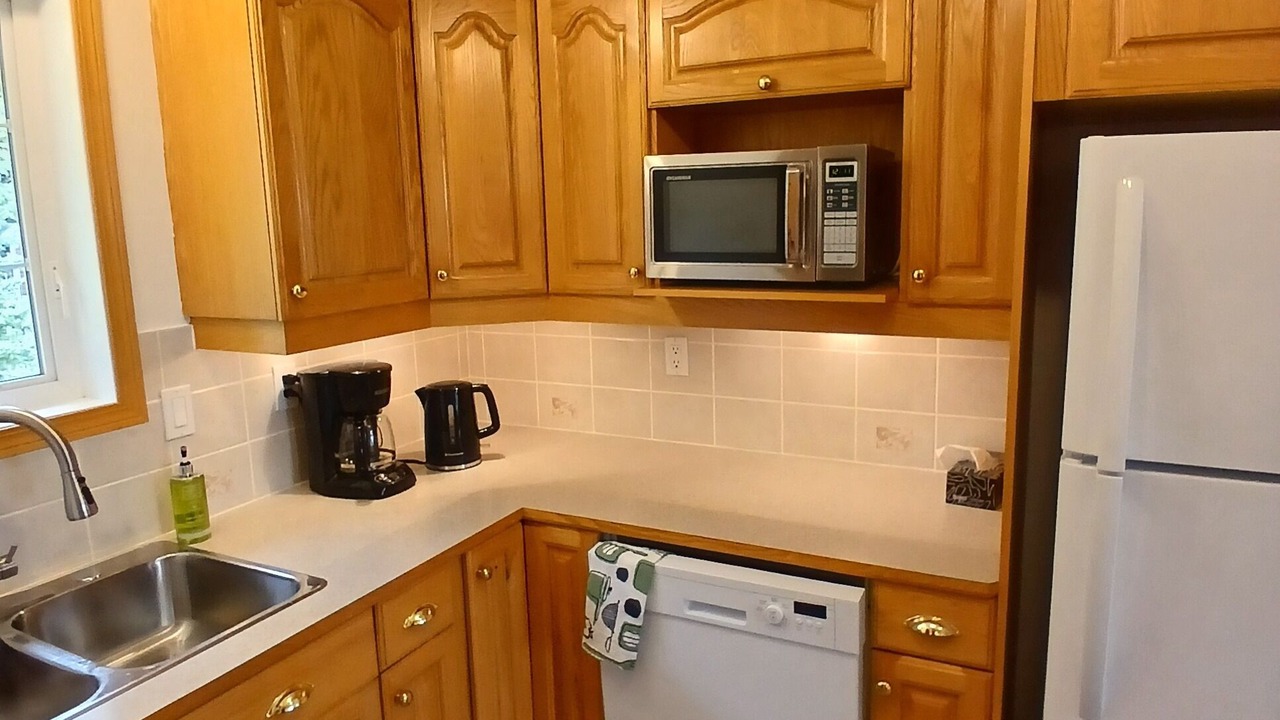 Photo of Kitchen in Lethbridge County