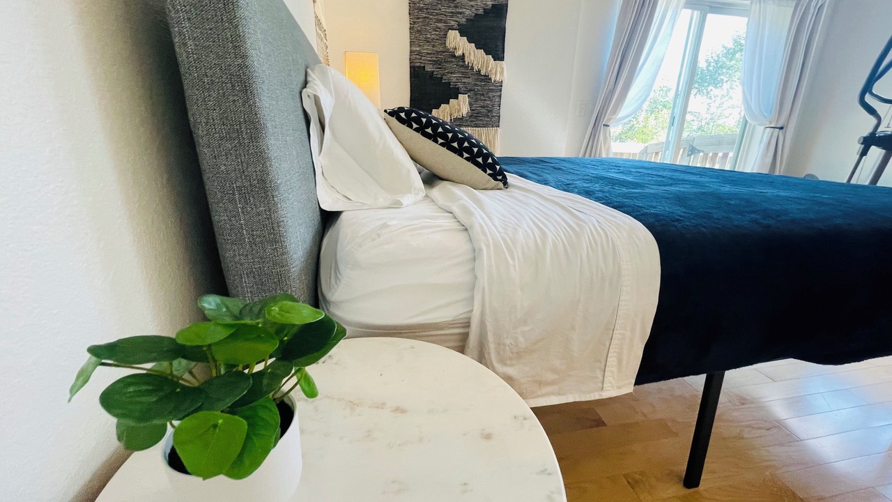 Photo of Bedroom in North Broadway - Holiday