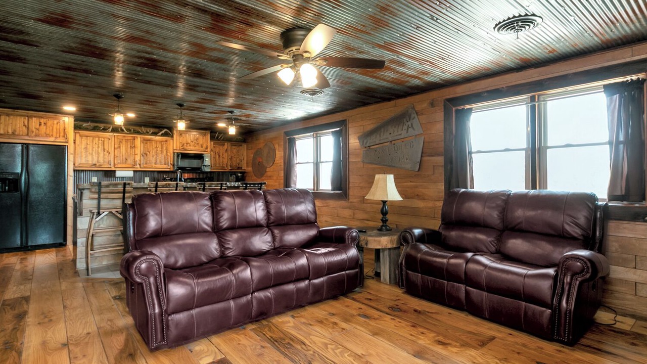 Photo of Livingroom in Grandview Plaza