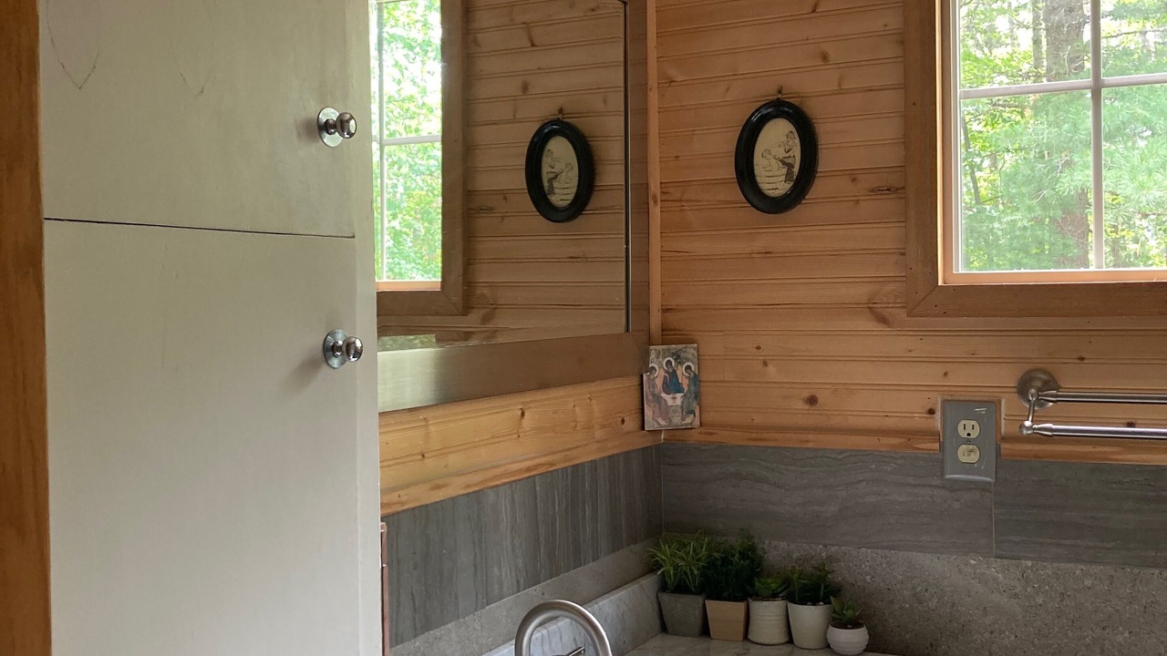 Photo of Bathroom in Powell