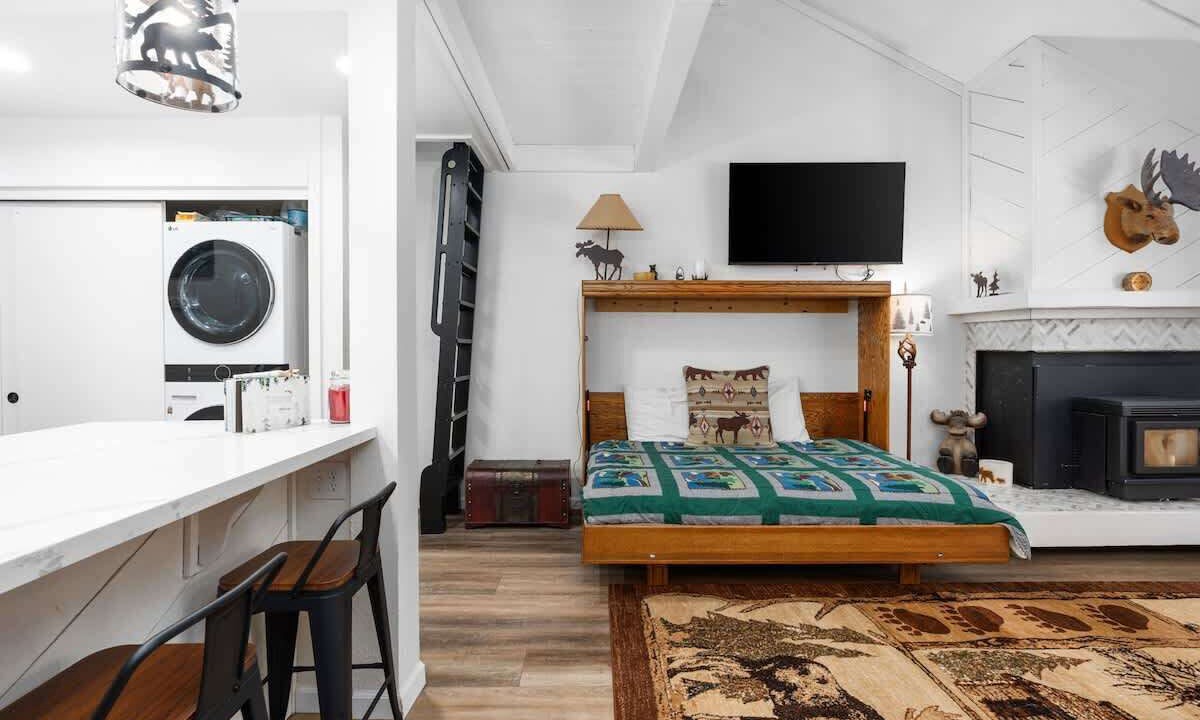 Photo of Bedroom in Granite Ridge