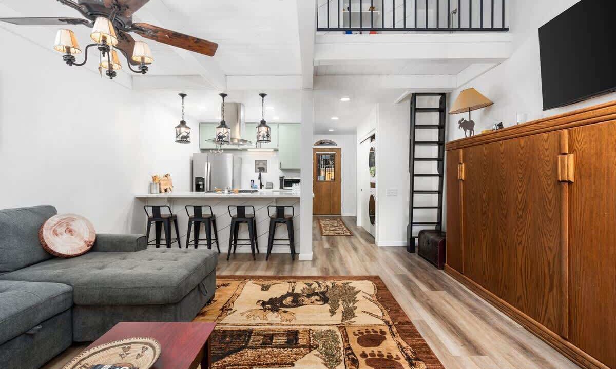 Photo of Livingroom in Granite Ridge