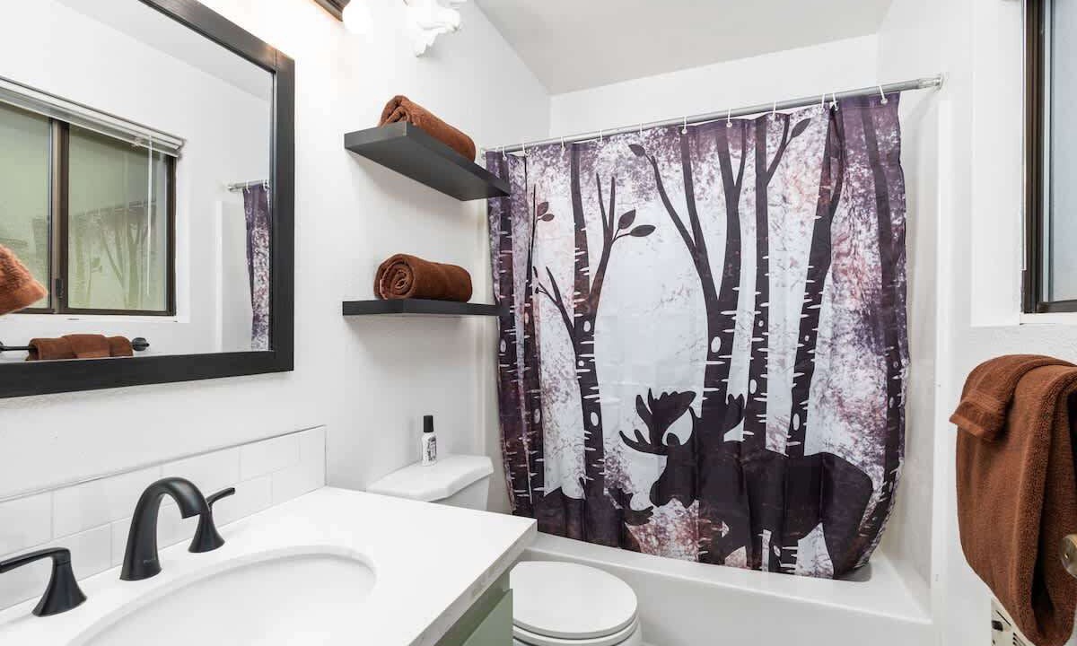 Photo of Bathroom in Granite Ridge