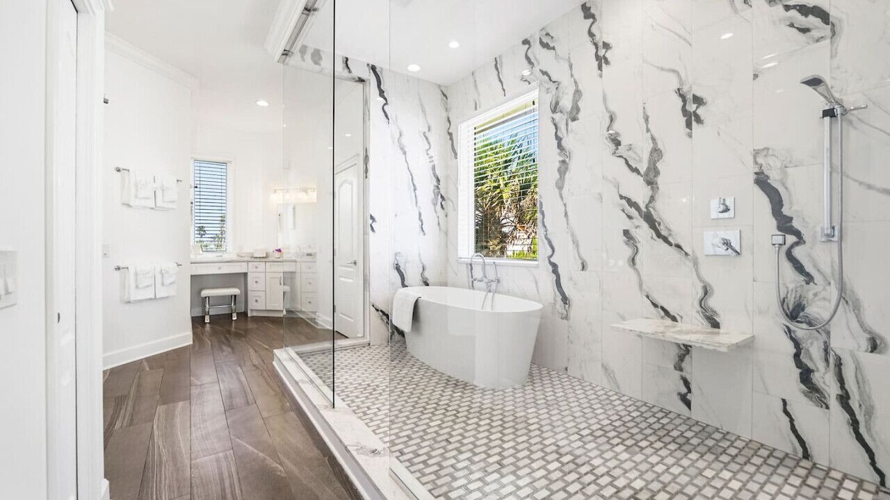 Photo of Bathroom in Crescent Beach