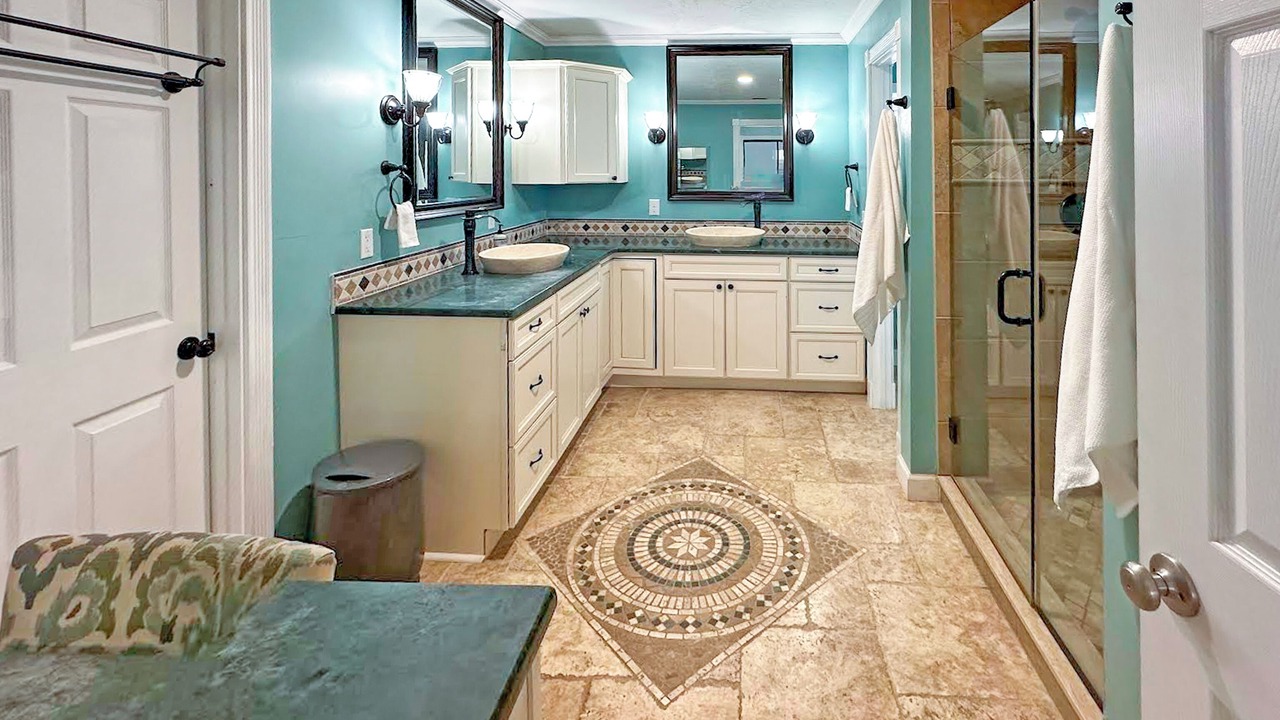Photo of Bathroom in Dunnellon