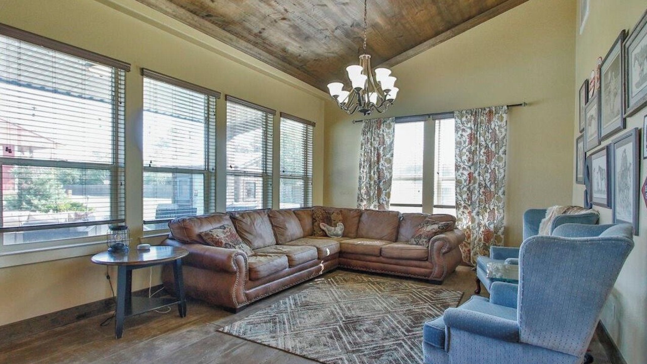 Photo of Livingroom in Cypress
